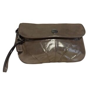 Coach Ashley Metallic Gold Pleated Flap Wristlet Leather 2000s Y2K Retired Bag